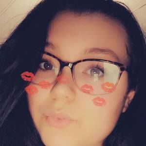 Meet your Posher, Lacey